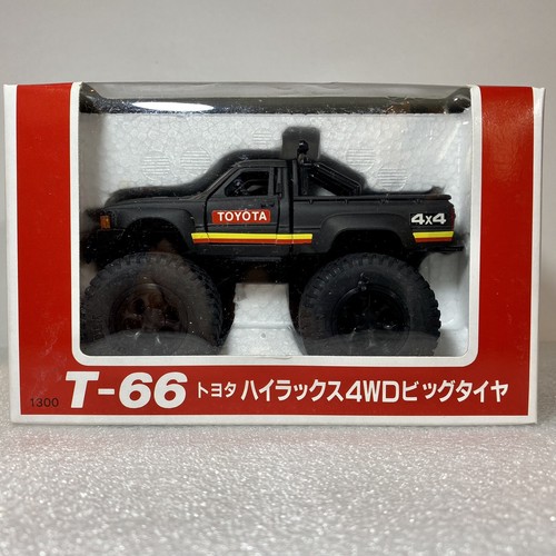 Toyota Hilux 4WD Big Tyre Diapet Yonezawa T-66 1/40 Diecast Pickup Truck NEW